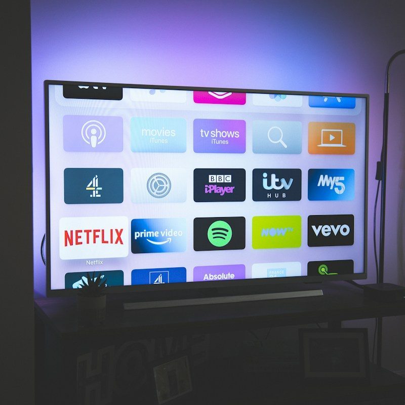 32-inch LED TV — photo 1